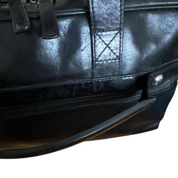 Bosca Old Leather Stringer Bag Black Leather - Picture 8 of 13